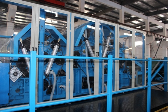 Machine de développement de fibre à grande vitesse pour la fabrication non-tissée d'ouate de polyester