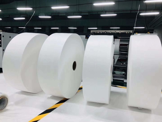 Tissu blanc du Nonwoven 175mm Meltblown de catégorie médicale
