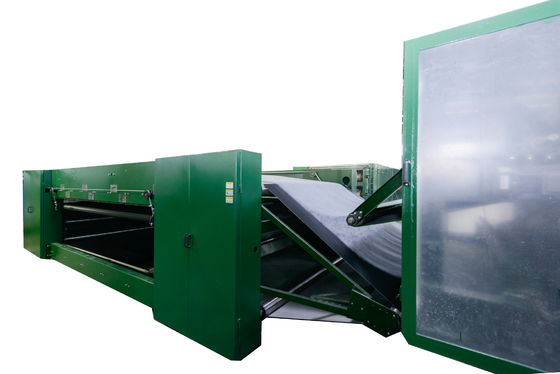 Machine croisée non-tissée de rodoir de moteur servo de tissu de PLC