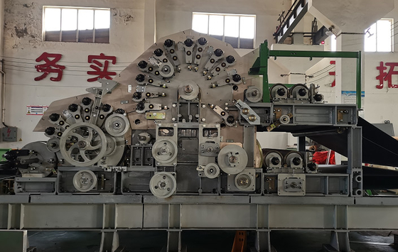 Double machine à cartes non-tissée 60m/Min For Polyester Fiber Quilt de Cylinde