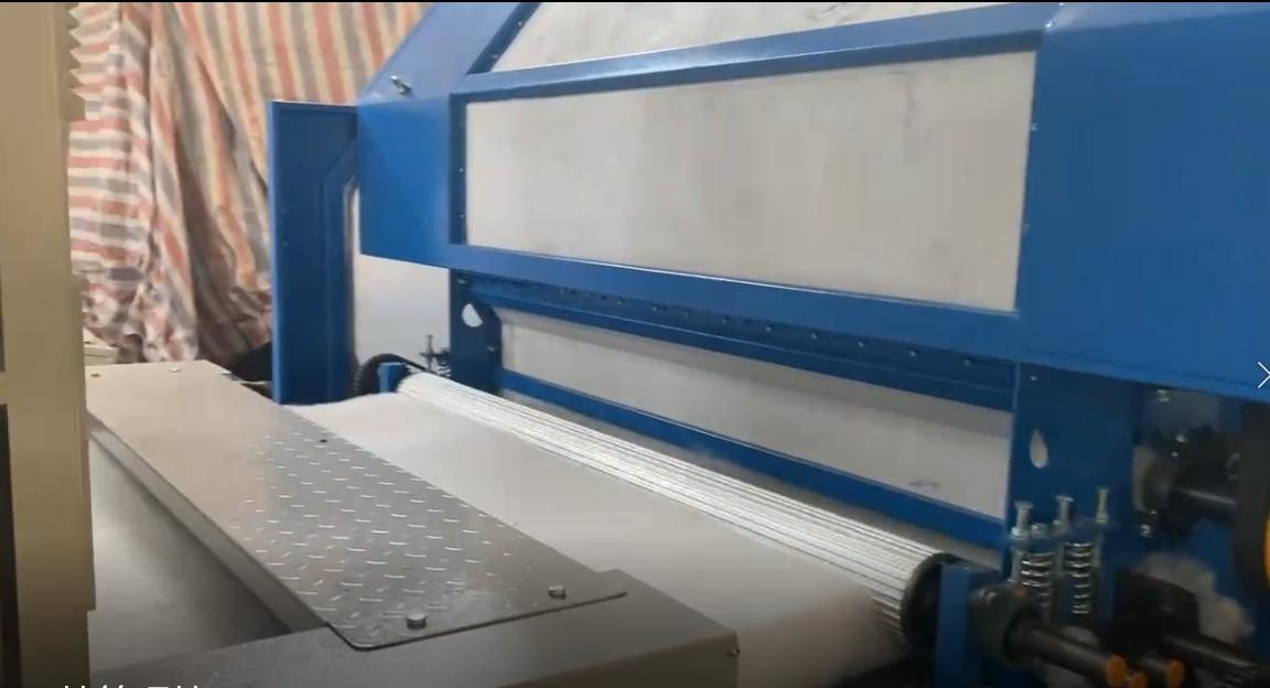 Nouveau type HYSL-150 Machine à cartonner à grande vitesse Largeur de travail 1500 mm